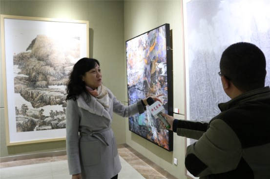 山东女书画家协会成立三十周年优秀作品展开展