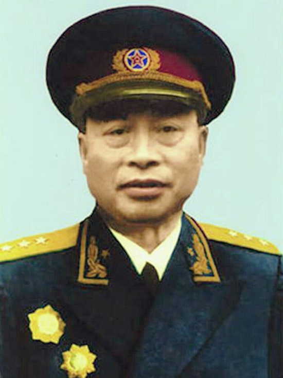 杨至诚上将