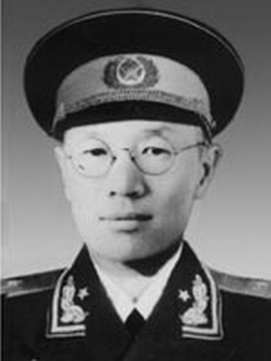 万毅中将