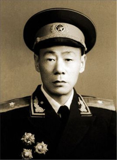 杜平中将