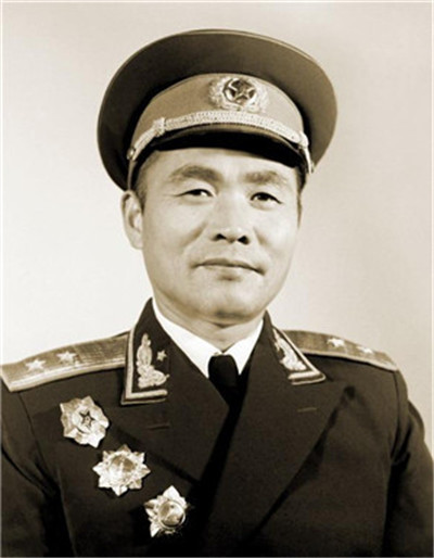 杜义德中将