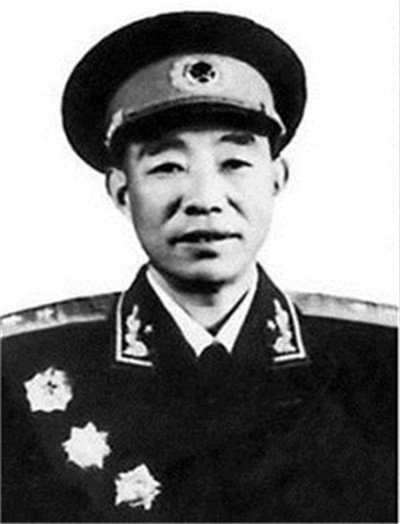 刘兴元中将