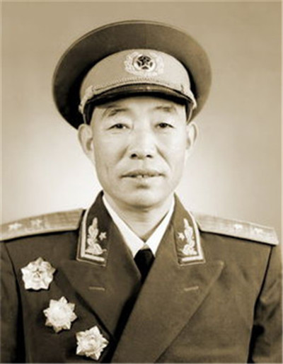 孔庆德中将