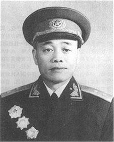 冼恒汉中将