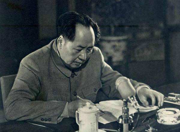毛泽东《心之力》写于1917年，已初现大志和治国、兴国、强军、外交等理念