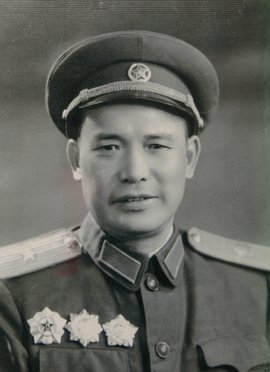 叶长庚少将