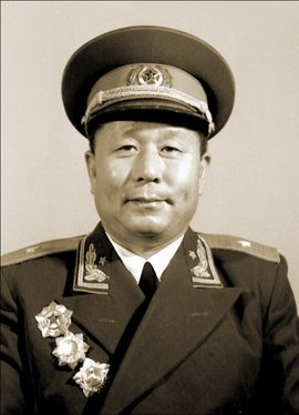 马文波少将