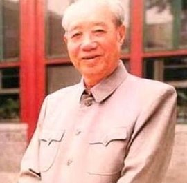 汪东兴少将