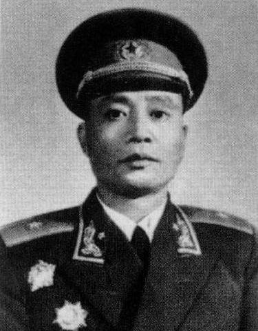 张廷发少将