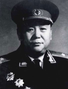张步峰少将