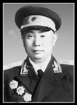 张国传少将