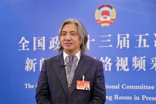 中国美术馆馆长吴为山：以美培根铸魂 加强全民美育